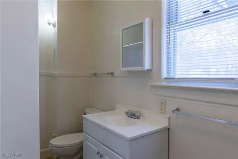 830 E 12th St, Ashtabula, OH 44004 photo 31
