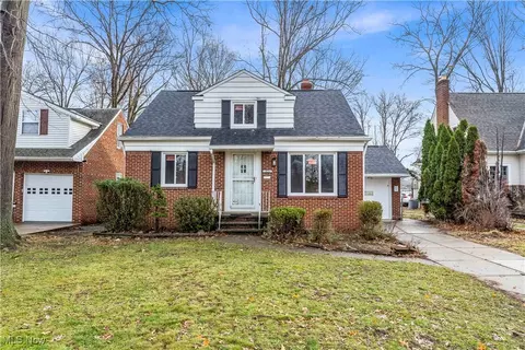 421 E 266th St, Euclid, OH 44132