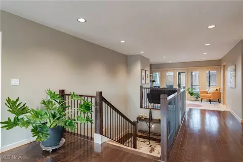 3707 Random Dr, Akron, OH 44319 photo 13