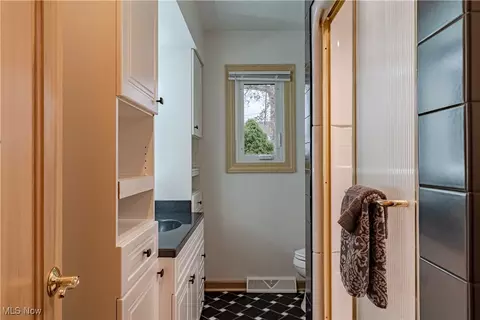 3707 Random Dr, Akron, OH 44319 photo 30