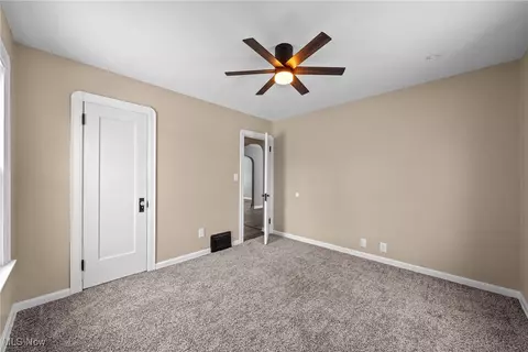 131 Bellfield Ave, Elyria, OH 44035 photo 32