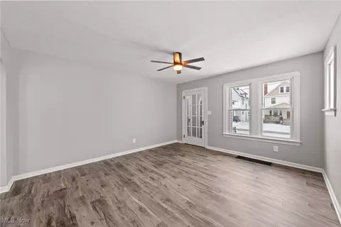 131 Bellfield Ave, Elyria, OH 44035 photo 14