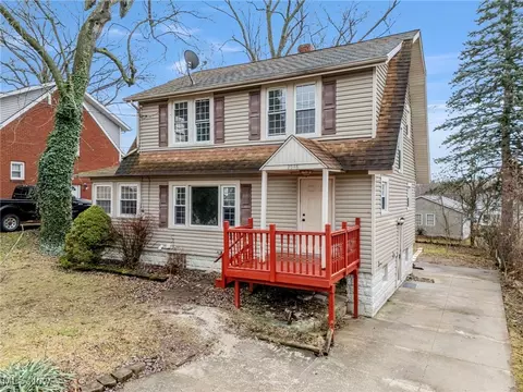 2548 Woodmere Ave, Akron, OH 44312