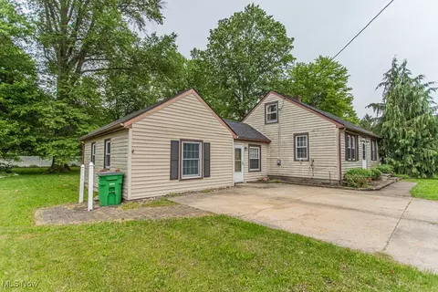 Exterior - 54 Central Ave, Orwell, OH 44076 photo 2 of 4