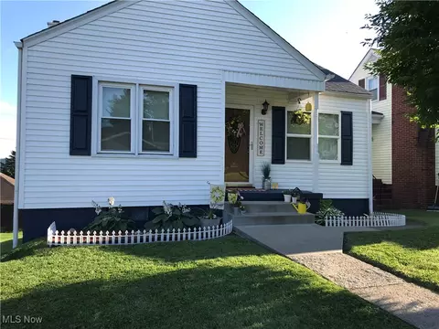 460 W 41st St, Shadyside, OH 43947