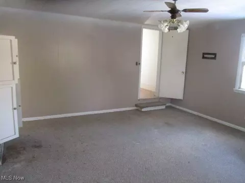 Living - 466 Thomas Rd, Lisbon, OH 44432 photo 2 of 2