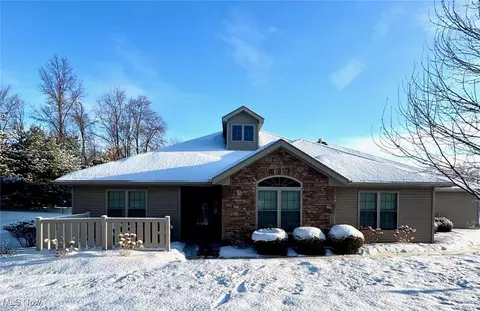 3128 Mahogany Run Cir NW, North Canton, OH 44720