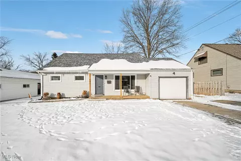 543 Bowman Dr, Kent, OH 44240
