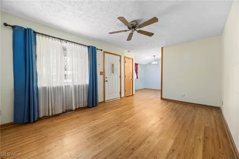 Living - 704 Concord Ave, Elyria, OH 44035 photo 3 of 4