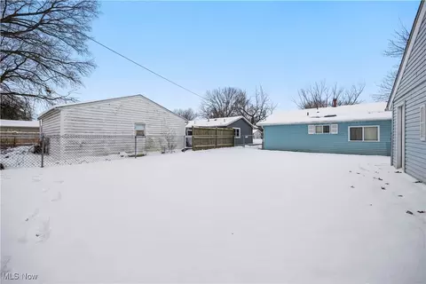 Exterior - 704 Concord Ave, Elyria, OH 44035 photo 8 of 8