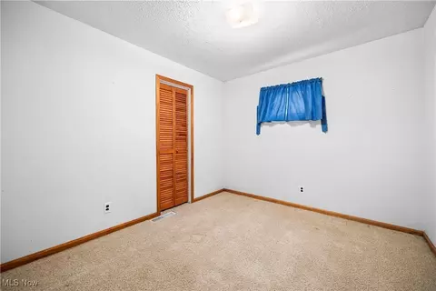 Bedroom - 704 Concord Ave, Elyria, OH 44035 photo 4 of 9