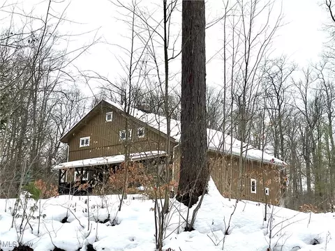 3556 Brush Rd, Richfield, OH 44286