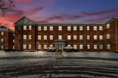 13793 Cedar Rd #106A, South Euclid, OH 44118