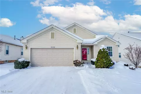 9082 Merryvale Dr, Twinsburg, OH 44087
