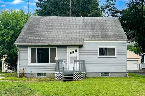 373 Sullivan Ave, Akron, OH 44305
