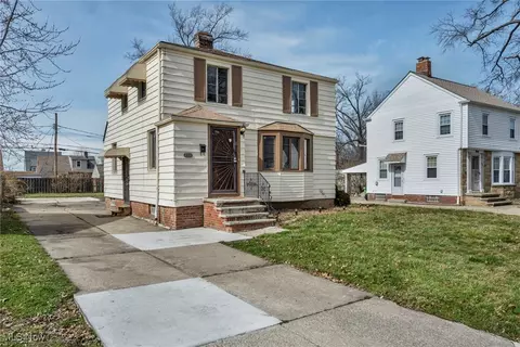 784 E 236th St, Euclid, OH 44123 photo 4
