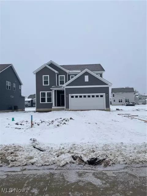 26548 Daisy Ln, Olmsted Twp, OH 44138