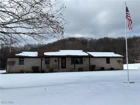 6688 State Route 416, Gnadenhutten, OH 44629