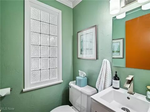 816 Washington Ave, Elyria, OH 44035 photo 19