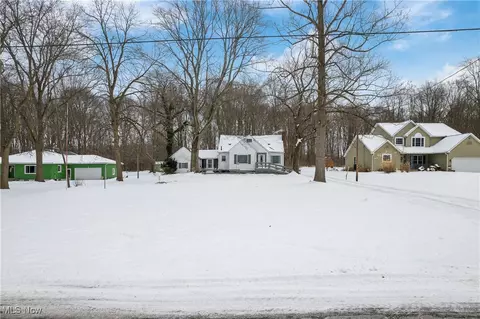 1413 Druid Dr, Copley, OH 44321
