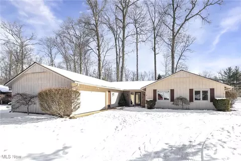 4897 N Barton Rd, North Ridgeville, OH 44039
