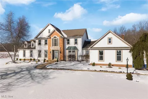 2785 Wise Rd, North Canton, OH 44720
