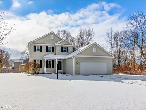 3000 Carlton St NW, North Canton, OH 44720