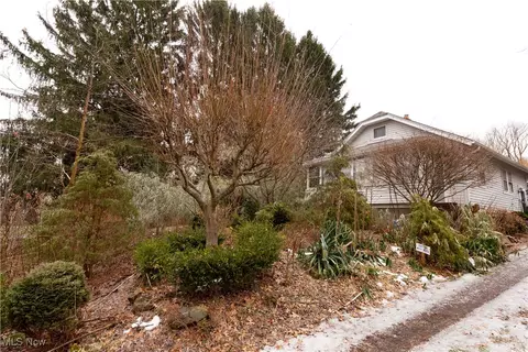 2336 Savoy Ave, Akron, OH 44305
