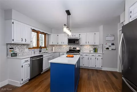 118 Lethbridge Cir, Akron, OH 44321 photo 13