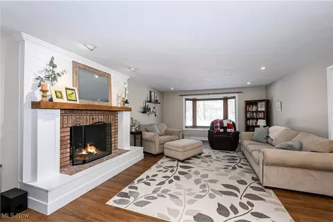 118 Lethbridge Cir, Akron, OH 44321 photo 3