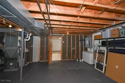 118 Lethbridge Cir, Akron, OH 44321 photo 41