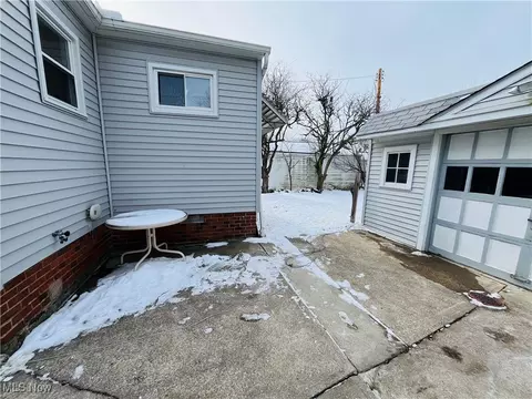 30009 Elgin Rd, Wickliffe, OH 44092 photo 41