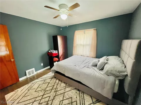 30009 Elgin Rd, Wickliffe, OH 44092 photo 18