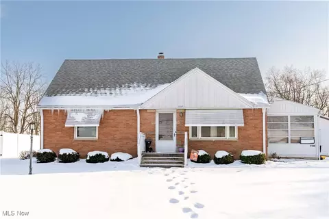 1128 Manor Ave NW, Canton, OH 44708