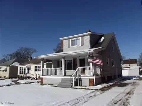 3904 Snow Rd, Parma, OH 44134