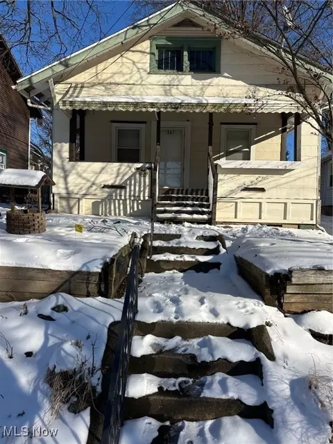 557 Marview Ave, Akron, OH 44310