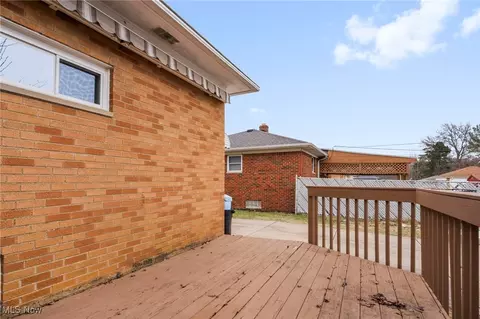2735 Hetzel Dr, Parma, OH 44134 photo 24