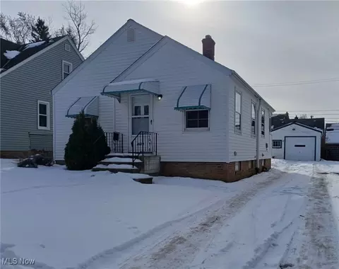 3324 W 144th St, Cleveland, OH 44111