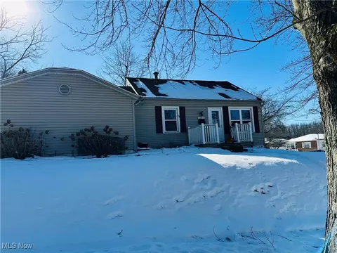 Exterior - 381 Baldwin Rd, Akron, OH 44312 photo 2 of 5