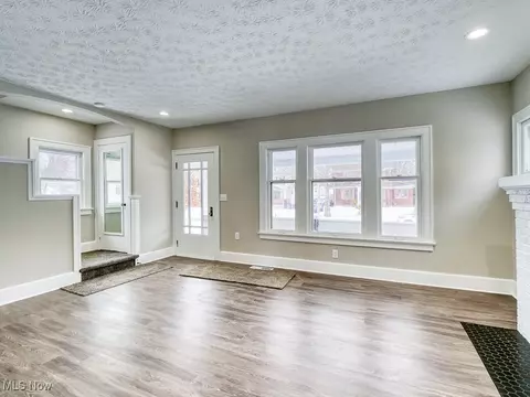147 Cornell Ave, Elyria, OH 44035 photo 6