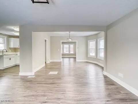 147 Cornell Ave, Elyria, OH 44035 photo 11