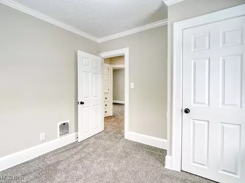 147 Cornell Ave, Elyria, OH 44035 photo 23