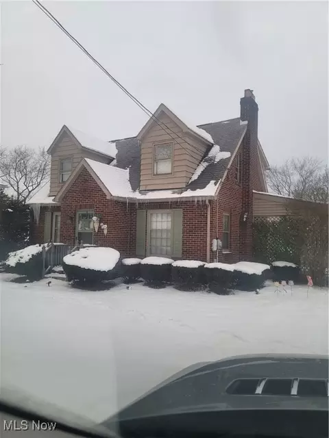 830 Vienna, Niles, OH 44446