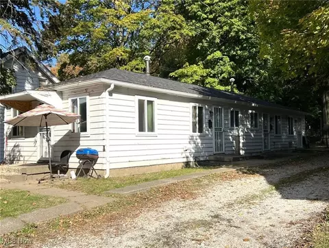 985-987 Diana Ave, Akron, OH 44307