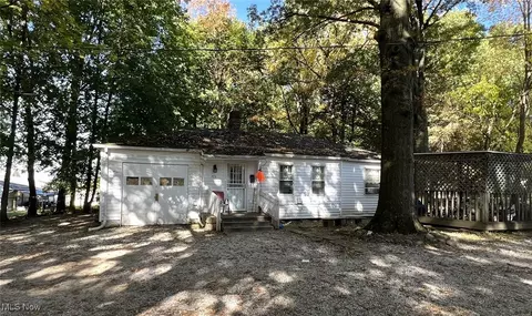 776 Kraus Ct, Akron, OH 44307