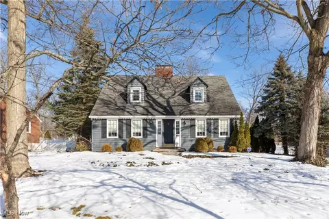 1147 Glenwood Dr, Alliance, OH 44601