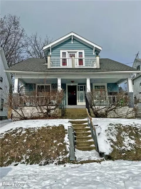 889 Polk Ave, Akron, OH 44314
