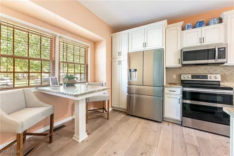Kitchen - 2444 Charing Cross Rd NW, Canton, OH 44708 photo 2 of 4