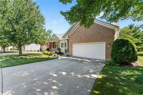 Exterior - 2444 Charing Cross Rd NW, Canton, OH 44708 photo 2 of 8