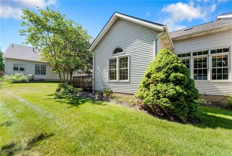 Exterior - 2444 Charing Cross Rd NW, Canton, OH 44708 photo 6 of 8